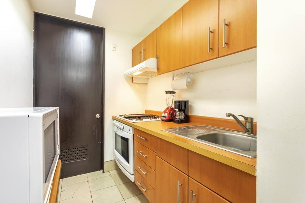 Interior, Silencioso, Vigilancia P8, 1r, 1b, 810 Apartment