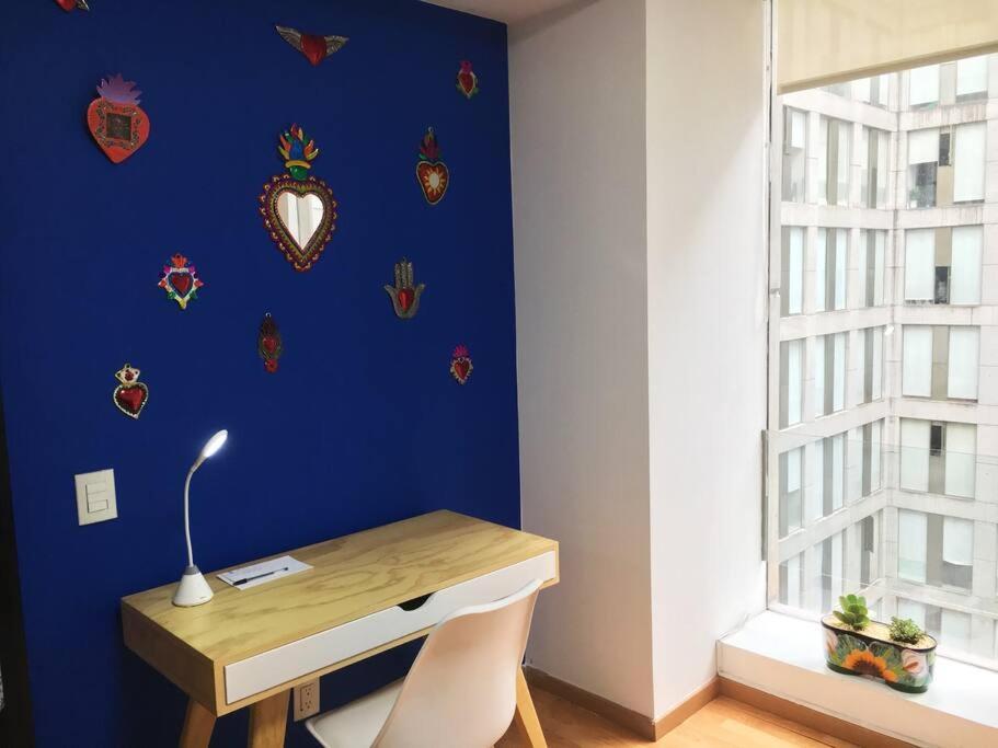 Interior, Silencioso, Vigilancia P8, 1r, 1b, 810 Mexico City