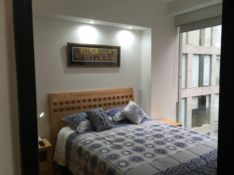 Apartment Interior, Silencioso, Vigilancia P8, 1r, 1b, 810